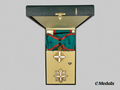italy,_republic._an_order_of_merit_of_the_italian_republic,_grand_cross_set_with_star_in_gold,_by_cravanzola___m_n_c6171