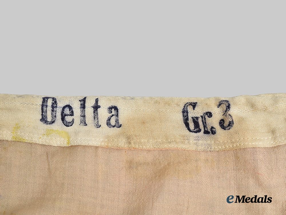 germany,_kriegsmarine._a_rare_harbour_pilot’s_flag___m_n_c6205