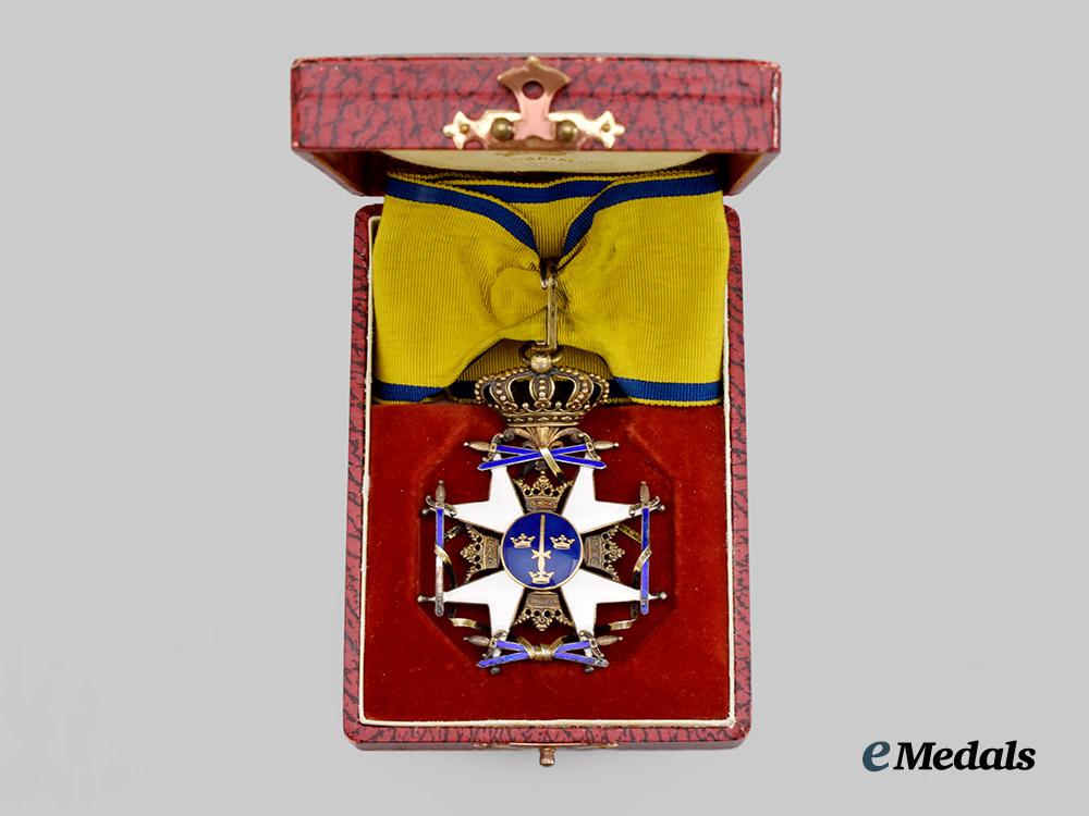 sweden,_kingdom._a_cased_order_of_the_sword,_i_i_i._class_commander,_type_i_i,_by_c._f._carlman,_c.1918___m_n_c6223