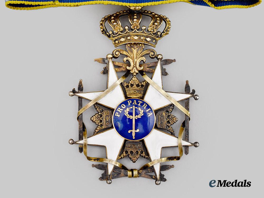 sweden,_kingdom._a_cased_order_of_the_sword,_i_i_i._class_commander,_type_i_i,_by_c._f._carlman,_c.1918___m_n_c6231