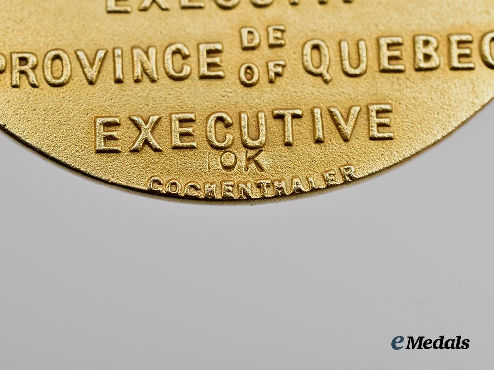 canada,_c_e_f._a1919_gold_victory_loan_medallion_in_case___m_n_c6239