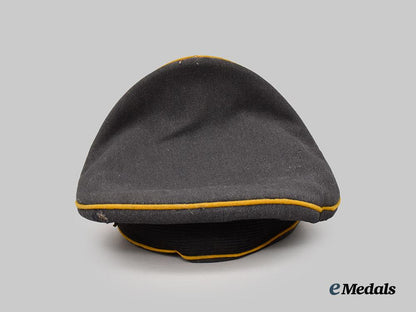 germany,_luftwaffe._a_flight_personnel/_fallschirmjäger_e_m/_n_c_o’s_visor_cap,_late-_war_example,_by_marie_slama&_sohn___m_n_c6274