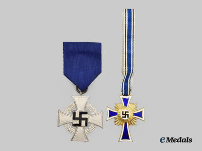germany,_third_reich._a_pair_of_cased_civil_awards___m_n_c6286