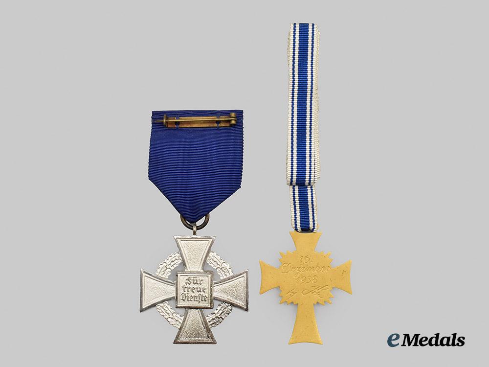 germany,_third_reich._a_pair_of_cased_civil_awards___m_n_c6288