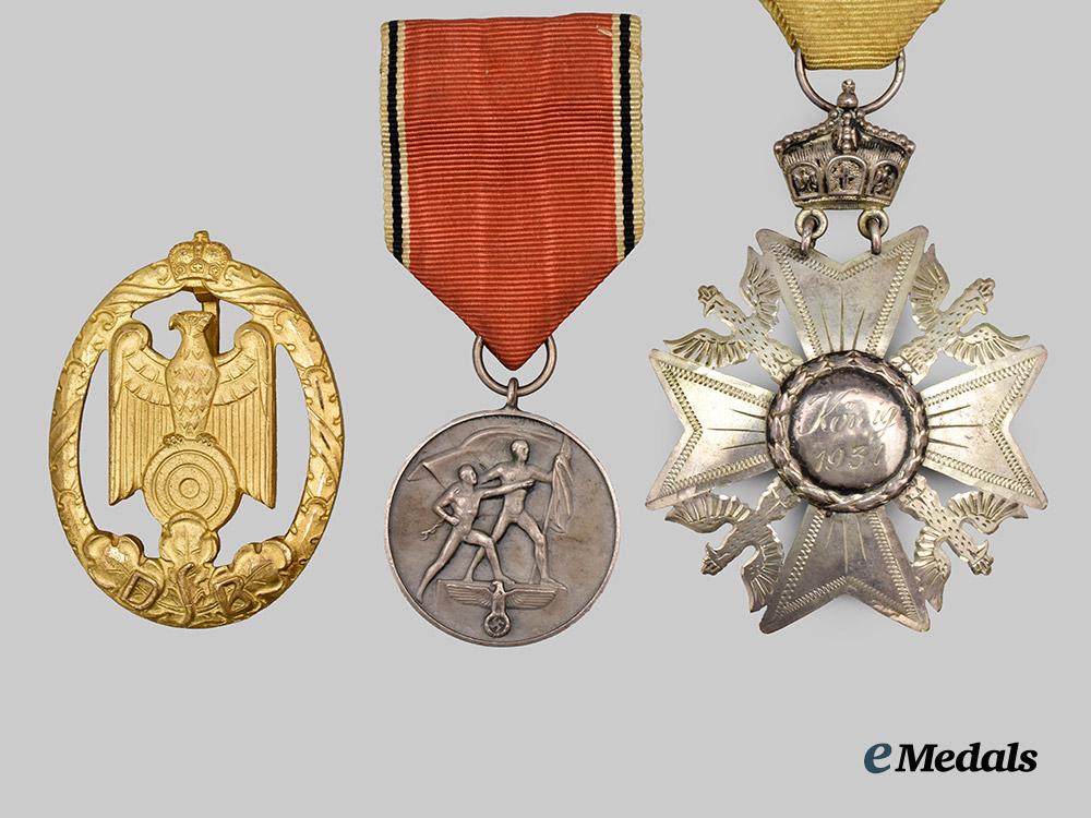 germany,_third_reich._a_mixed_lot_of_service_and_merit_awards___m_n_c6303