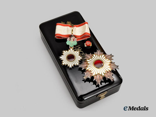 japan,_imperial._a_mint_order_of_the_rising_sun,_i_i_class_grand_set_in_case___m_n_c6336-_recovered