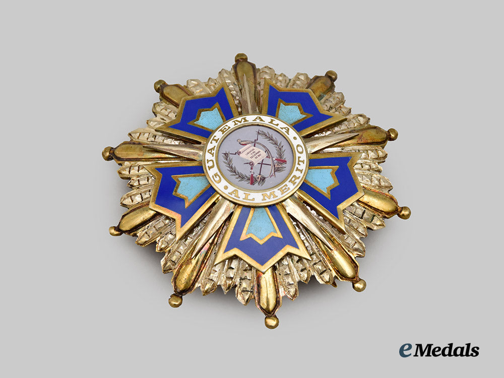 guatemala._an_order_of_quetzal,_grand_cross_set,_by_cravanzola,_c.1960___m_n_c6355