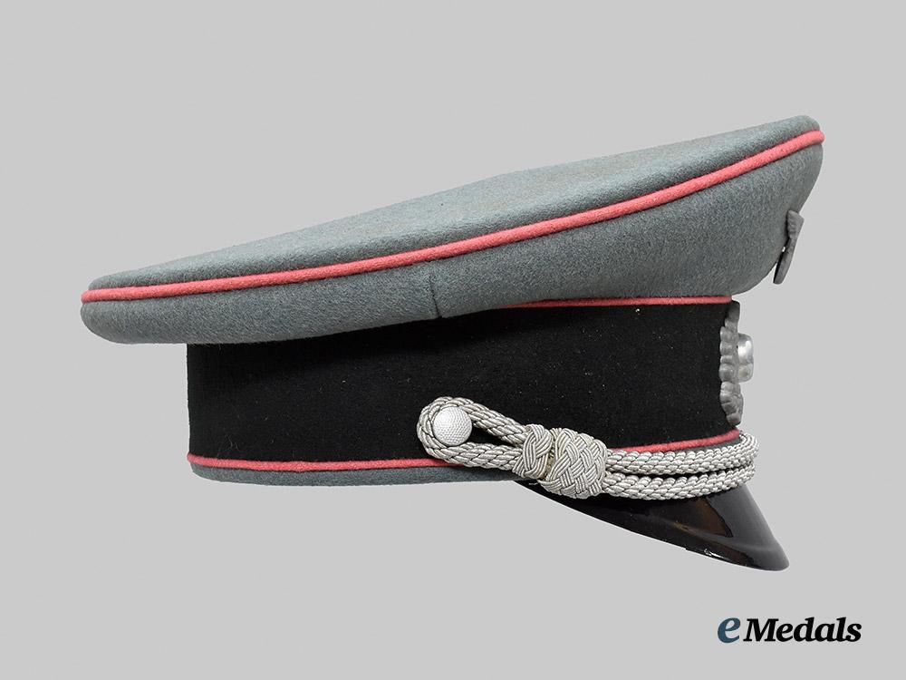 germany,_heer._an_armoured_officer’s_visor_cap,_by_albert_kempf___m_n_c6366
