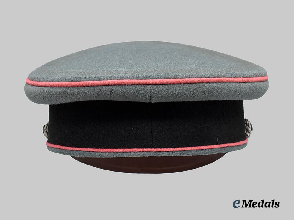 germany,_heer._an_armoured_officer’s_visor_cap,_by_albert_kempf___m_n_c6367