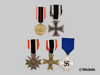 germany,_third_reich._a_lot_of_awards_for_military_and_civil_service___m_n_c6415