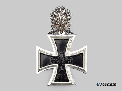 germany,_federal_republic._a_knight’s_cross_of_the_iron_cross_with_oak_leaves,_swords,_and_diamonds,1957_version___m_n_c6438