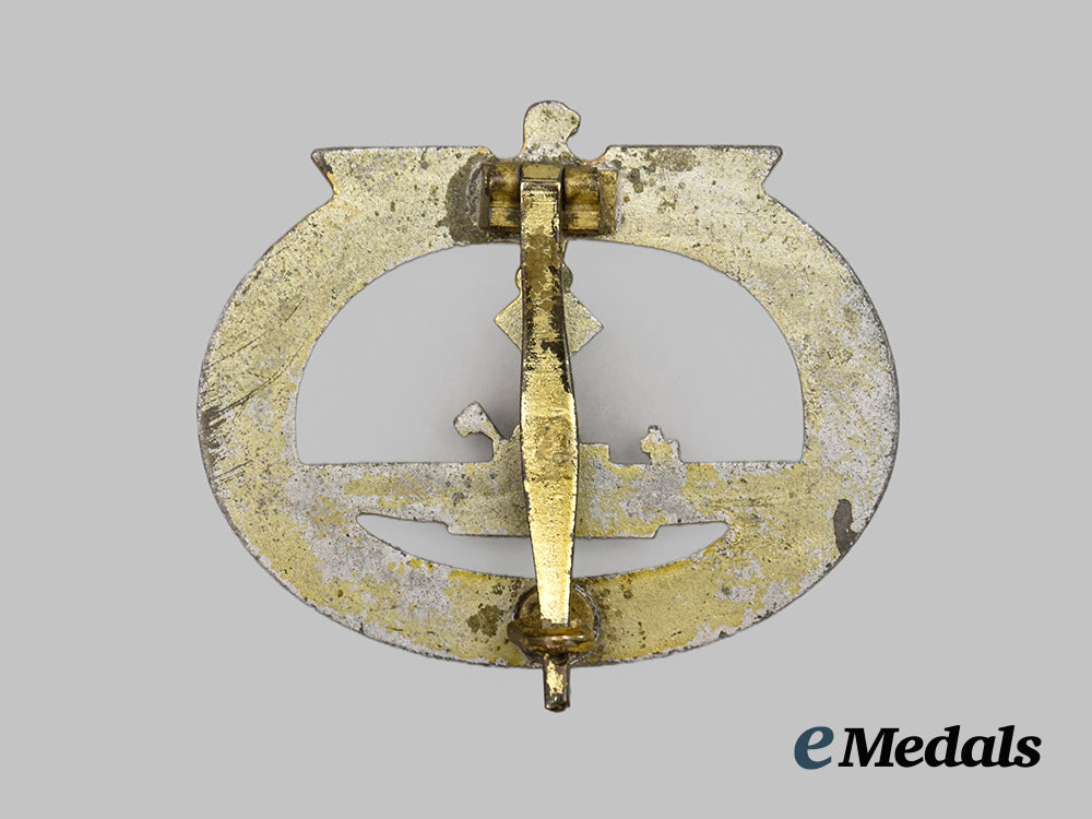 germany,_kriegsmarine._a_u-_boat_war_badge,_by_wilhelm_deumer___m_n_c6441