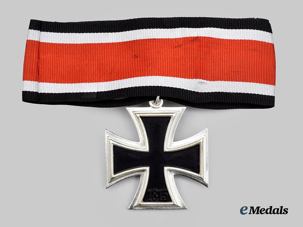 germany,_federal_republic._a_knight’s_cross_of_the_iron_cross_with_oak_leaves,1957_version___m_n_c6449