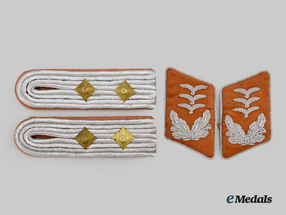 germany,_luftwaffe._a_set_of_communications_hauptmann_rank_insignia___m_n_c6454