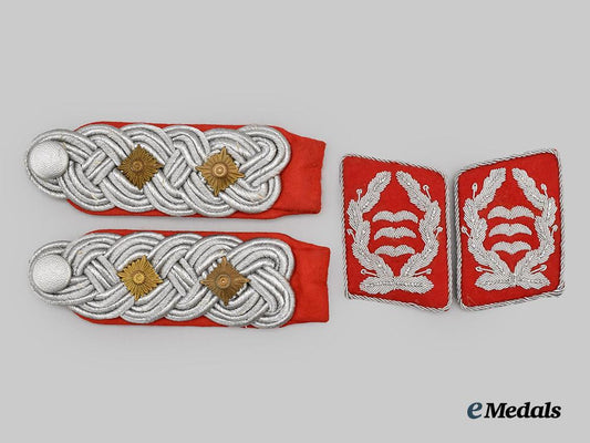 germany,_luftwaffe._a_set_of_flak/_artillery_oberst_rank_insignia___m_n_c6468