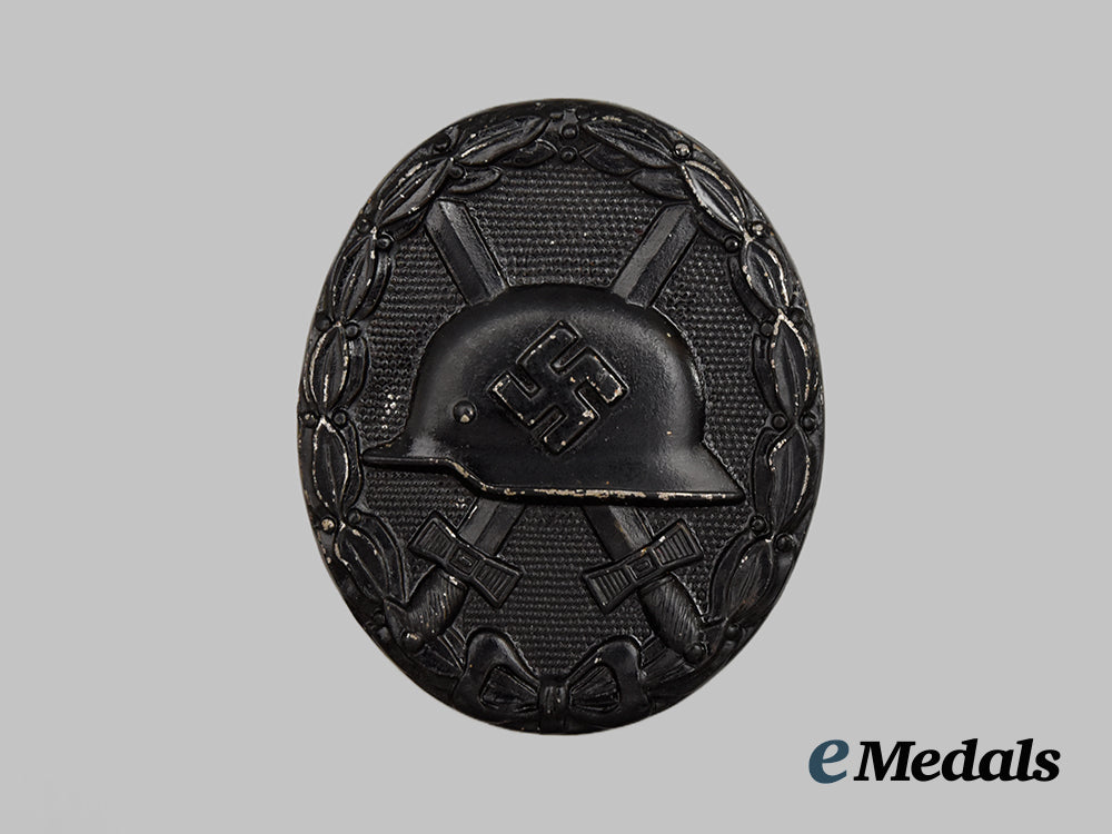 germany,_wehrmacht._a_black_grade_wound_badge,_with_case___m_n_c6470