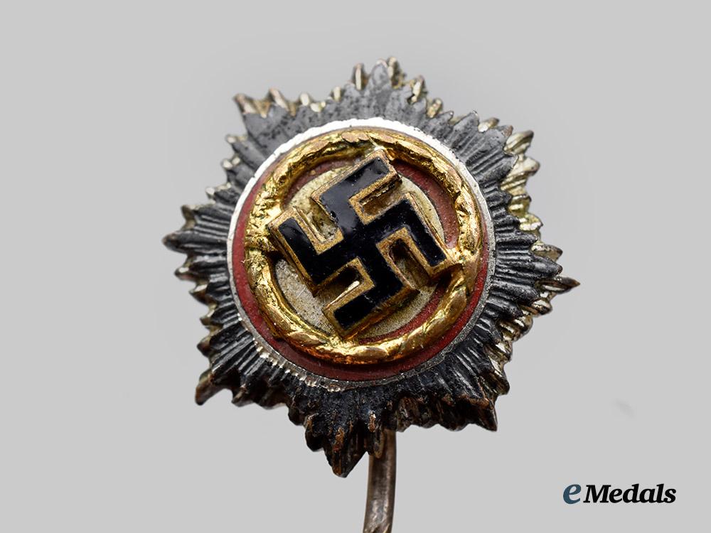 germany,_wehrmacht._a_german_cross_in_gold,_stick_pin_miniature,_by_boerger&_co.___m_n_c6476