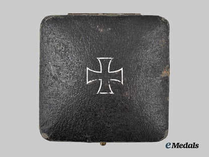 germany,_wehrmacht._a1939_iron_cross_i_class,_with_case,_by_paul_meybauer___m_n_c6477