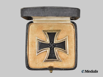 germany,_wehrmacht._a1939_iron_cross_i_class,_with_case,_by_paul_meybauer___m_n_c6478