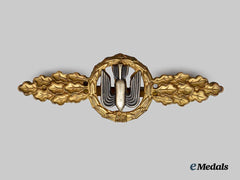 Germany, Luftwaffe. A Bomber Clasp, Gold Grade, by C.E. Juncker