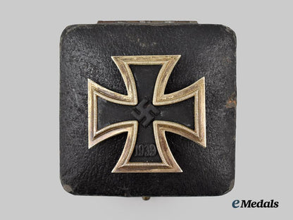 germany,_wehrmacht._a1939_iron_cross_i_class,_with_case,_by_paul_meybauer___m_n_c6480