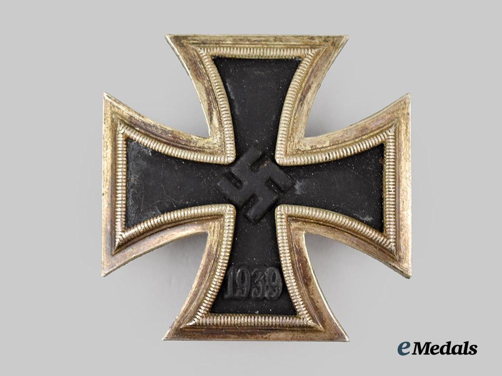germany,_wehrmacht._a1939_iron_cross_i_class,_with_case,_by_paul_meybauer___m_n_c6481