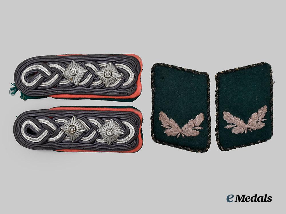 germany,_luftwaffe._a_set_of_administrative_rank_insignia___m_n_c6483