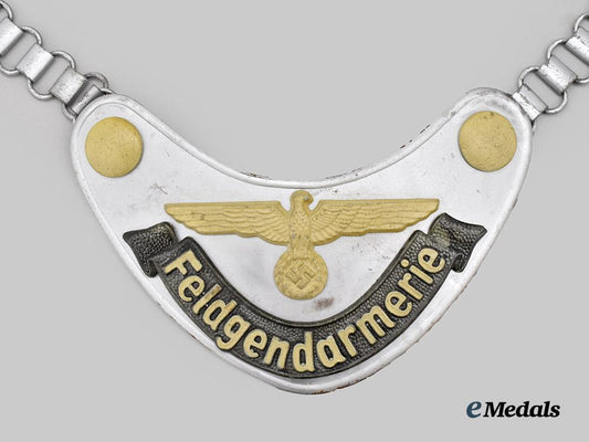 germany,_wehrmacht._a_feldgendarmerie_gorget,_by_f._w._assmann&_söhne___m_n_c6502