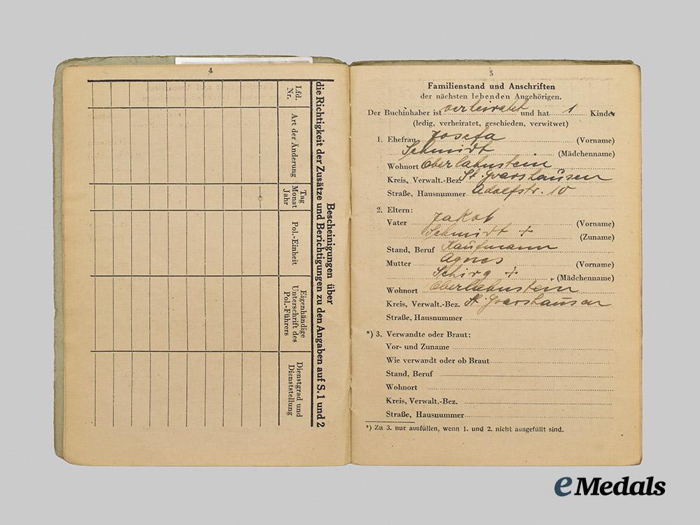 germany,_ordnungspolizei._a_mixed_lot_of_service_books___m_n_c6507