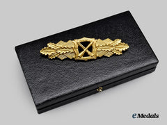 Germany, Federal Republic. A Close Combat Clasp, Gold Grade with Case, Superior Quality 1957 Version