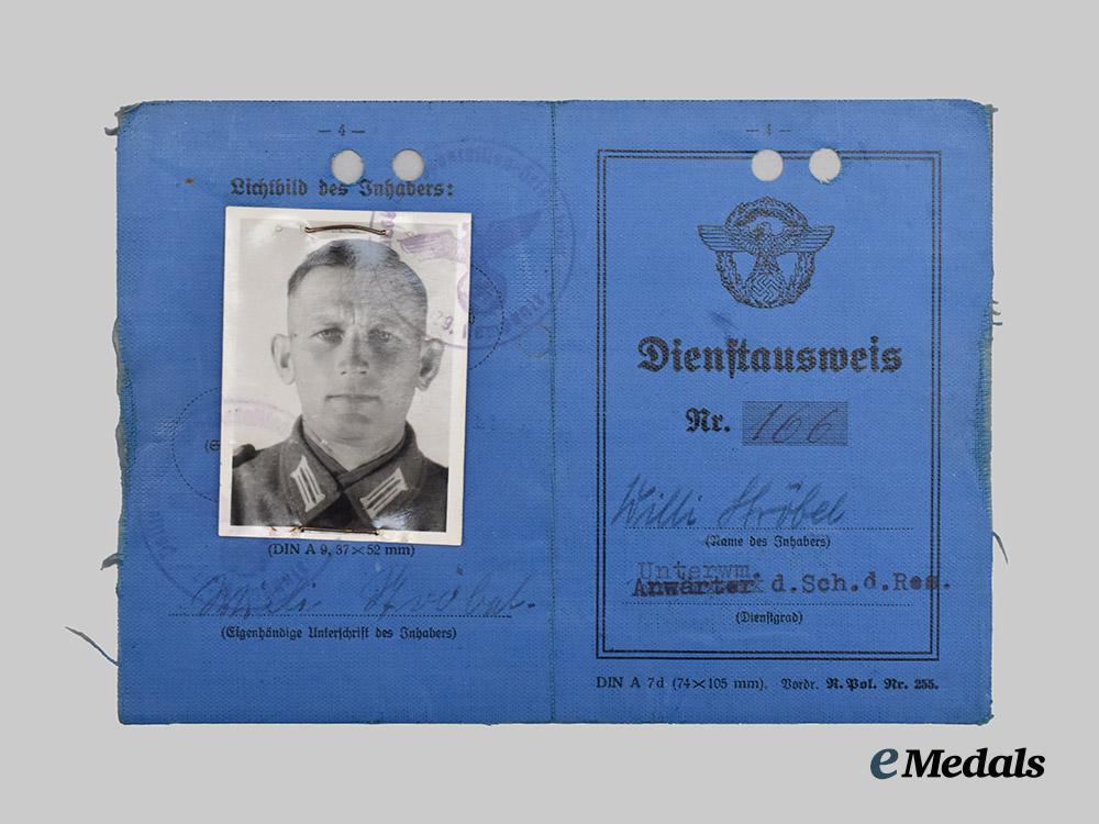 germany,_ordnungspolizei._a_mixed_lot_of_service_books___m_n_c6523