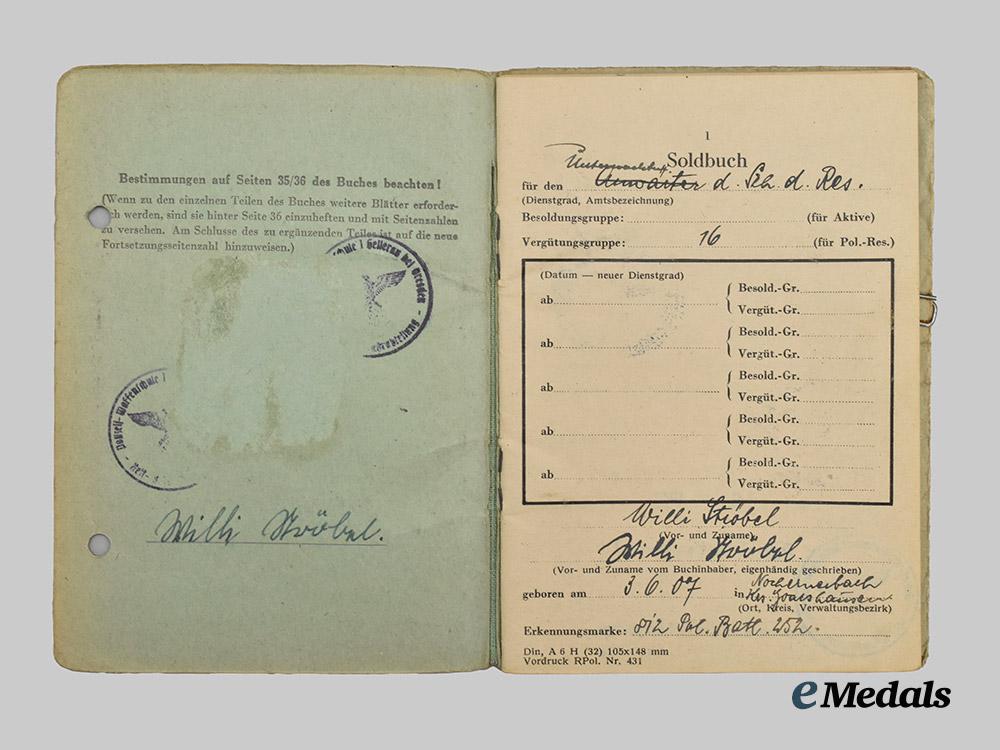 germany,_ordnungspolizei._a_mixed_lot_of_service_books___m_n_c6526