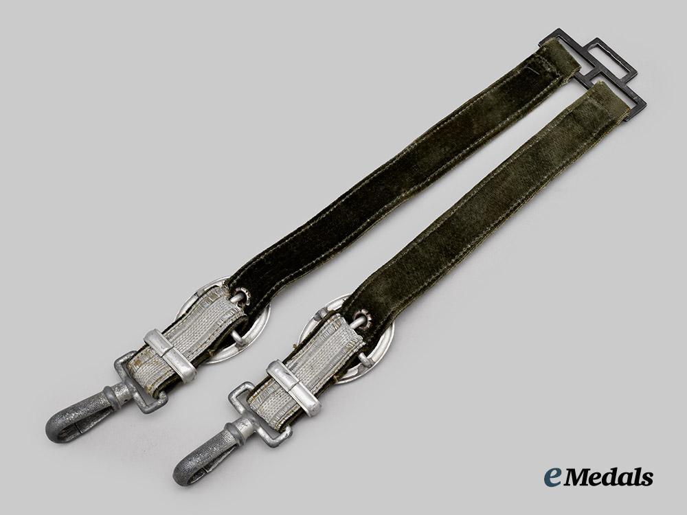 germany,_heer._an_officer’s_dagger_hanger___m_n_c6546