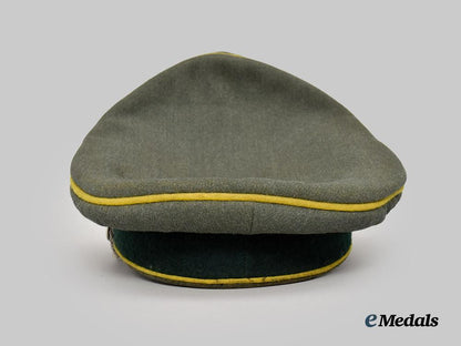 germany,_heer._a_signals_officer’s_visor_cap___m_n_c6560