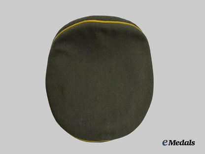 germany,_heer._a_signals_officer’s_visor_cap___m_n_c6561