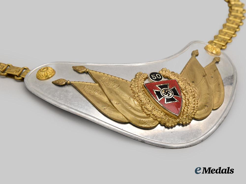 germany,_third_reich._an_n_s_r_k_b_standard_bearer’s_gorget,_special_issue_for50_years___m_n_c6569