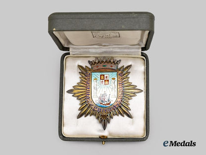 spain,_franco_period._an_institute_for_hispanic_culture_award,_breast_star_with_case,_c.1940___m_n_c6578