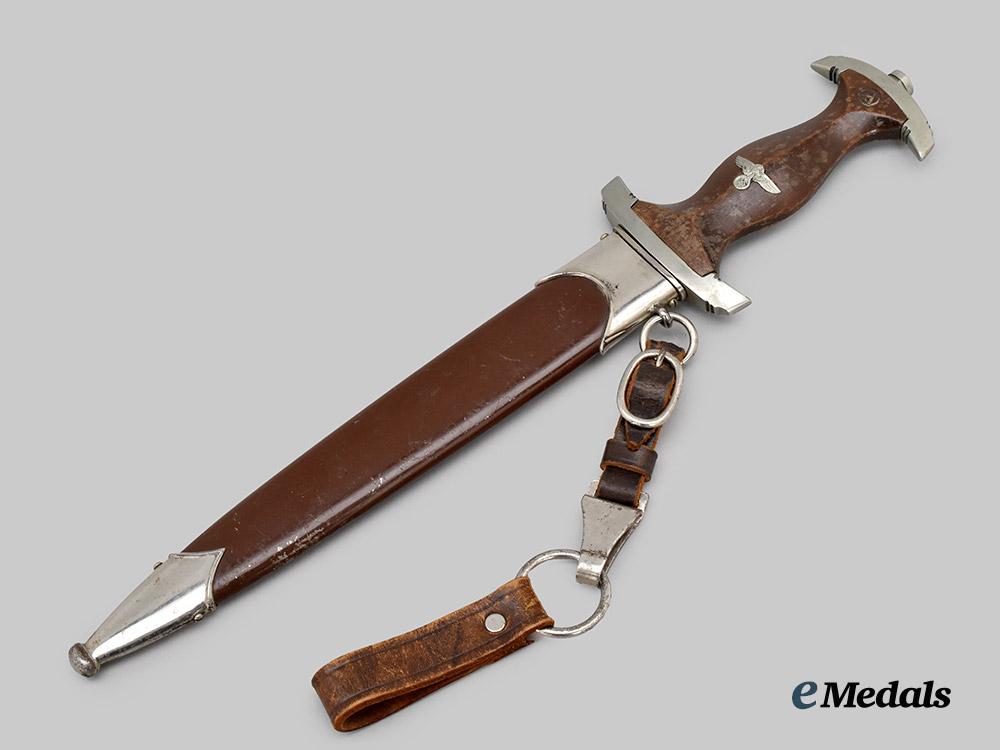 germany,_s_a._a_model1933_service_dagger,_factory-_erased_röhm_version,_by_carl_eickhorn___m_n_c6598