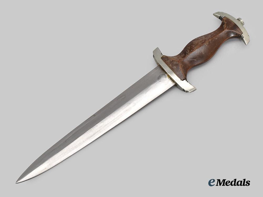 germany,_s_a._a_model1933_service_dagger,_factory-_erased_röhm_version,_by_carl_eickhorn___m_n_c6601