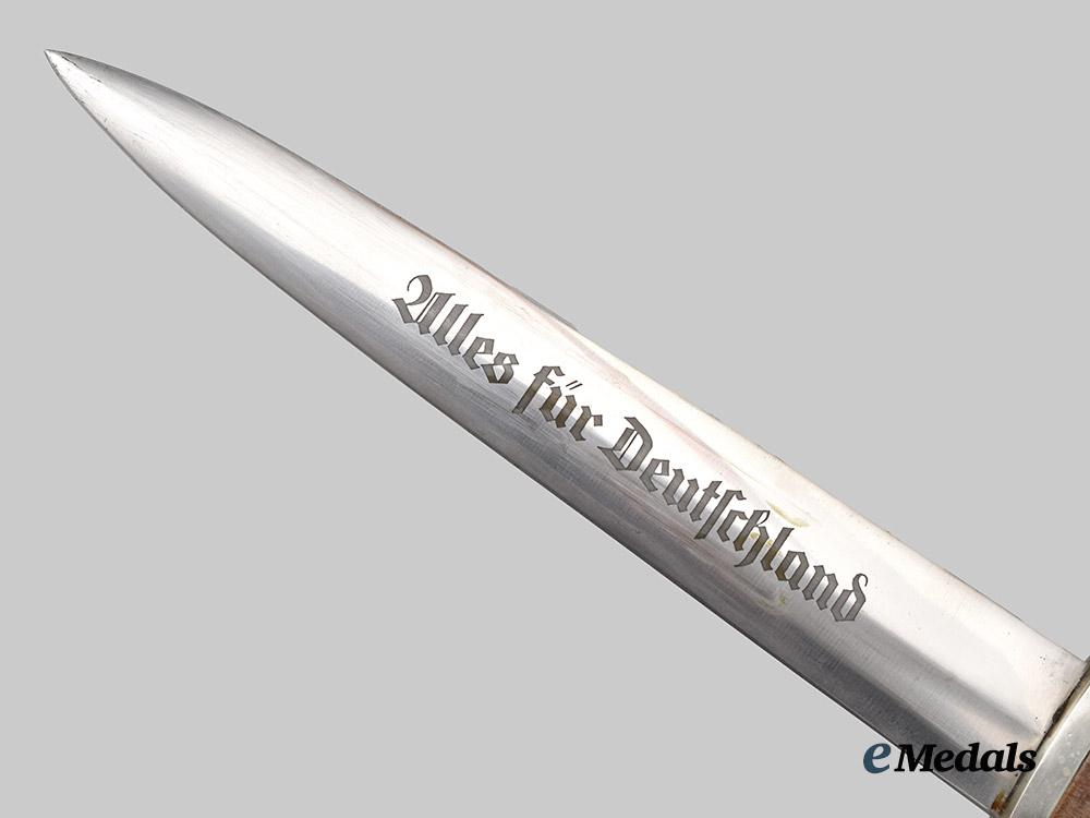 germany,_s_a._a_model1933_service_dagger,_factory-_erased_röhm_version,_by_carl_eickhorn___m_n_c6602