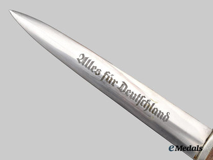 germany,_s_a._a_model1933_service_dagger,_factory-_erased_röhm_version,_by_carl_eickhorn___m_n_c6602