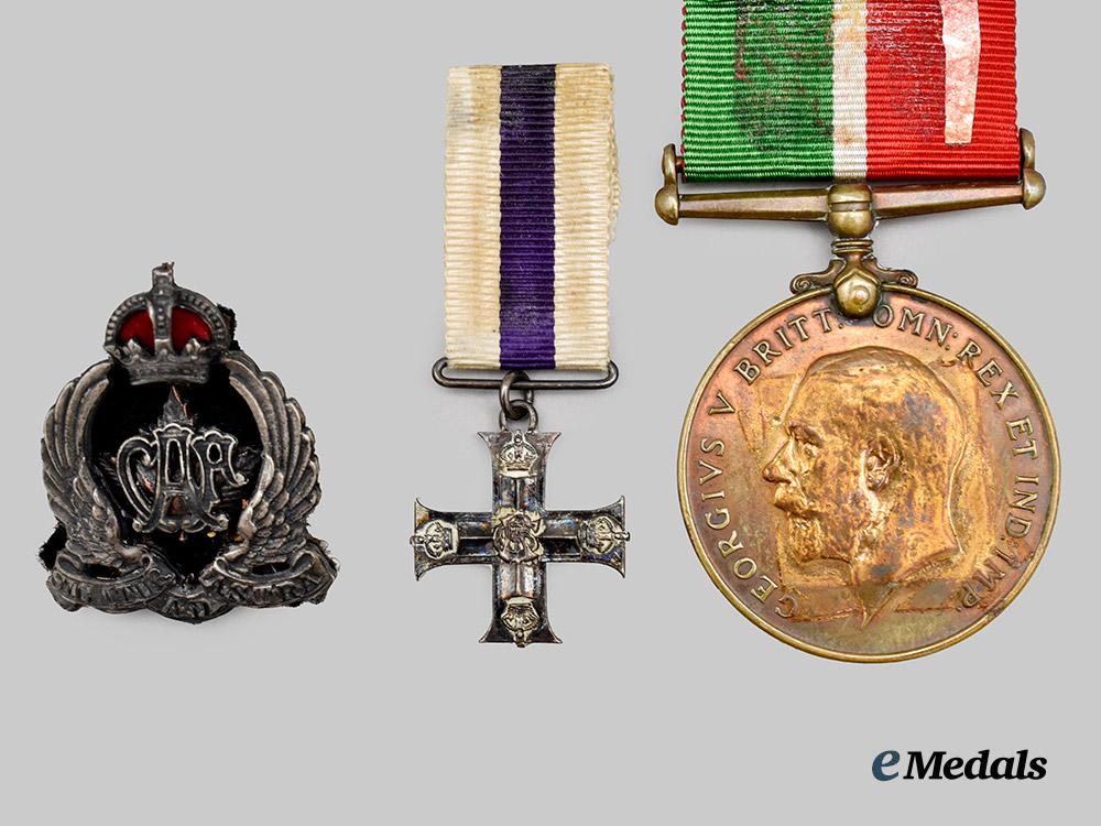 canada,_dominion._a_lot_of_medals&_badges___m_n_c6610