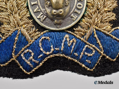 canada,_commonwealth._a_pair_of_r._c._m._p_insignia___m_n_c6619