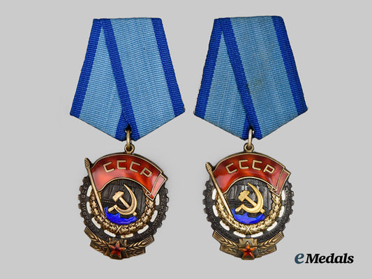 russia,_soviet_union._a_pair_of_orders_of_the_red_banner_of_labour,_type6___m_n_c6671