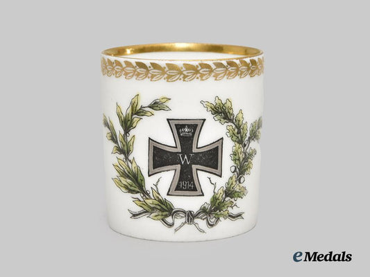 germany,_imperial._a_miniature_first_world_war_patriotic_cup,_by_carl_tielsch&_co.___m_n_c6759