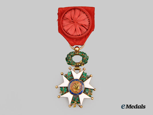 france,_third_republic._a_legion_of_honour_in_gold,_officer’s_cross,_v_i_i_type,_c.1915___m_n_c6766