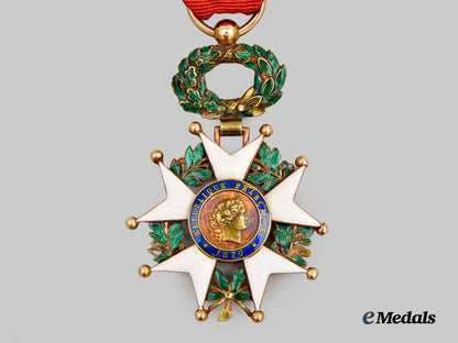france,_third_republic._a_legion_of_honour_in_gold,_officer’s_cross,_v_i_i_type,_c.1915___m_n_c6767