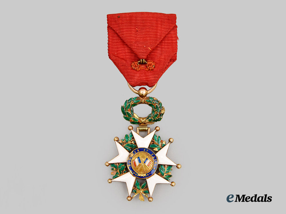 france,_third_republic._a_legion_of_honour_in_gold,_officer’s_cross,_v_i_i_type,_c.1915___m_n_c6768
