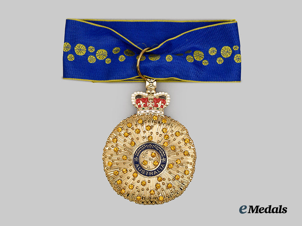 australia,_commonwealth._a_cased_companion_of_the_order_of_australia(_museum_display_piece)___m_n_c6815