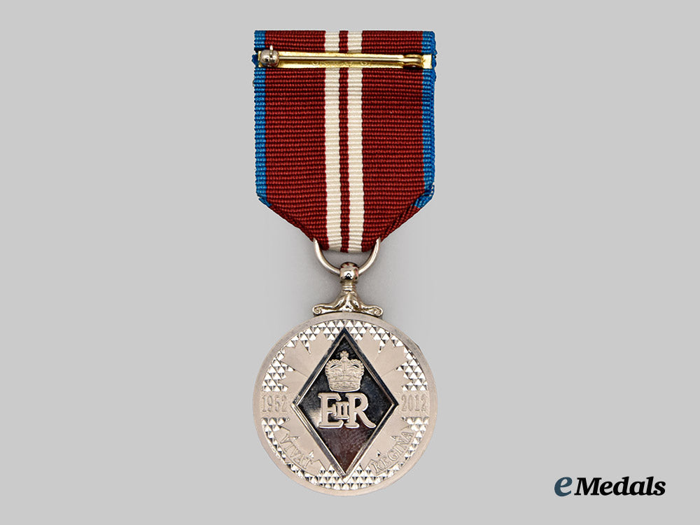 canada,_commonwealth._a_queen_elizabeth_i_i_diamond_jubilee_medal___m_n_c6827